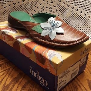 NEW Clarks slide shoe